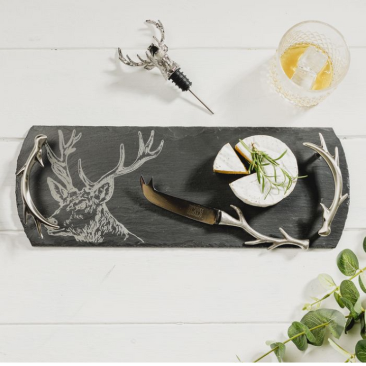 SELBRAE HOUSE STAG TRAY ANTLER CHEESE KNIFE AND STAG BOTTLE POURER