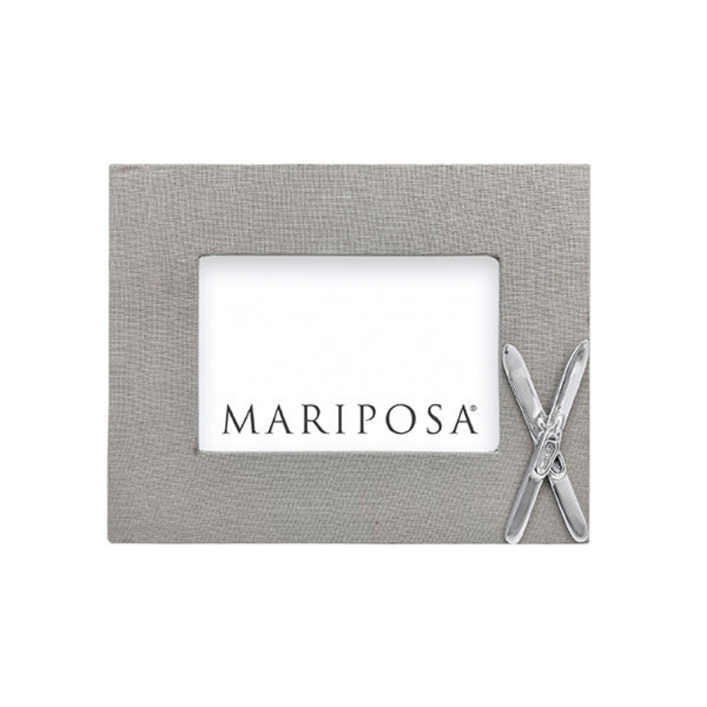 MARIPOSA GRAY LINEN WITH CROSSED SKIS FRAME 4X6