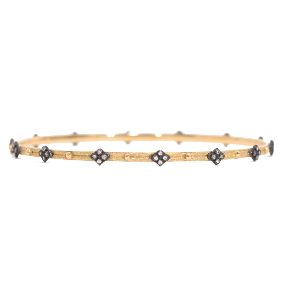 ARMENTA 18K YELLOW GOLD BANGLE WITH CROSSES